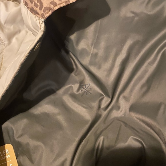 Roark Reversible Safe Camp Jacket - Picture 14 of 16